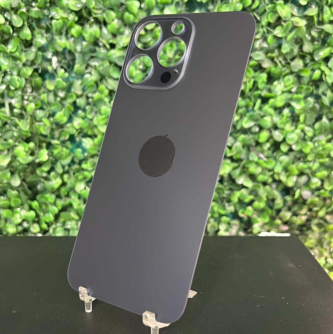 Tapa iPhone 15 Pro Max - UMX Refacciones